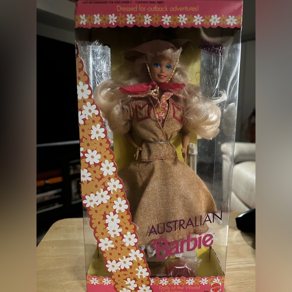 Australian Barbie (NEW IN BOX) - Dolls of the World Collection 1992